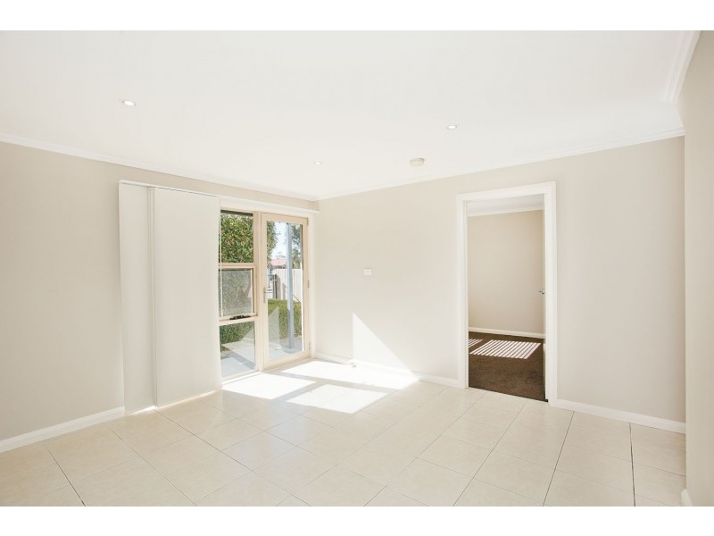 212 Anthony Rolfe Avenue, Gungahlin ACT 2912