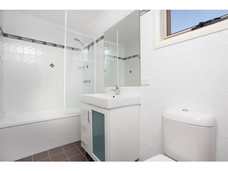 212 Anthony Rolfe Avenue, Gungahlin ACT 2912