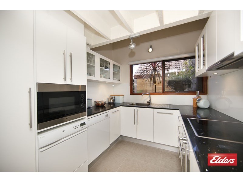 94 Wybalena Grove, Cook ACT 2614