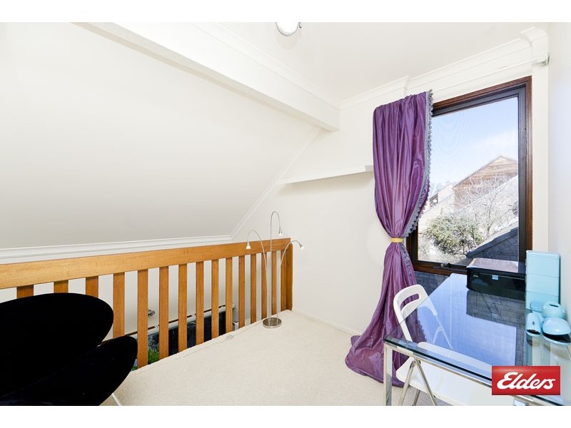 94 Wybalena Grove, Cook ACT 2614