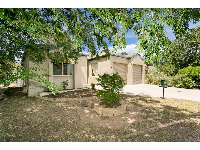 37 Britten-Jones Drive, Holt ACT 2615