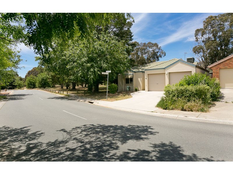 37 Britten-Jones Drive, Holt ACT 2615