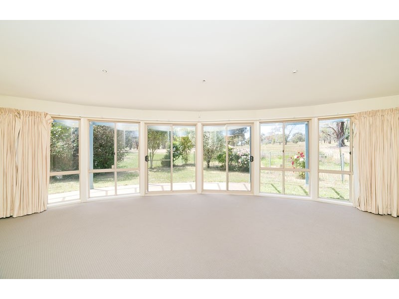 37 Britten-Jones Drive, Holt ACT 2615