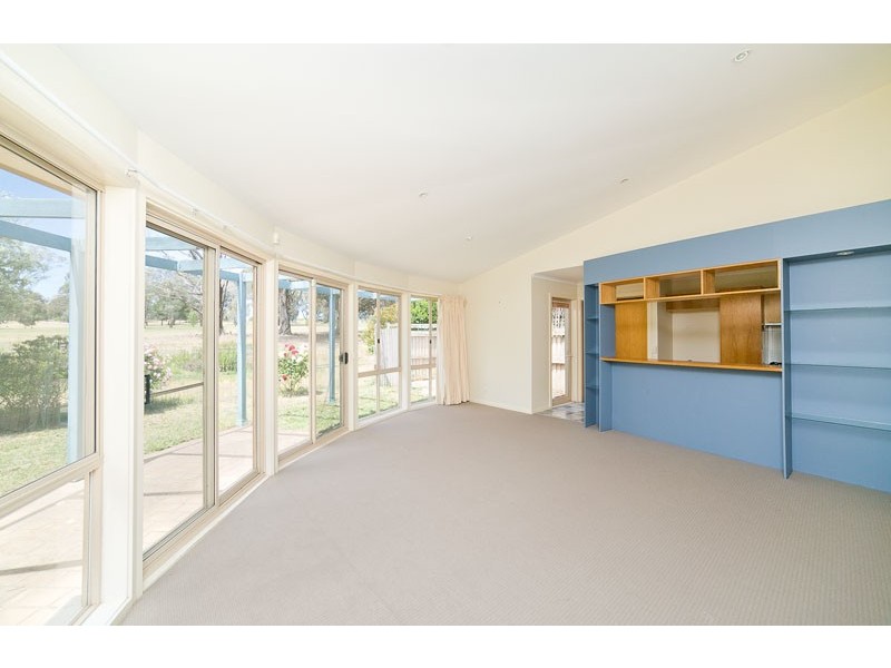 37 Britten-Jones Drive, Holt ACT 2615
