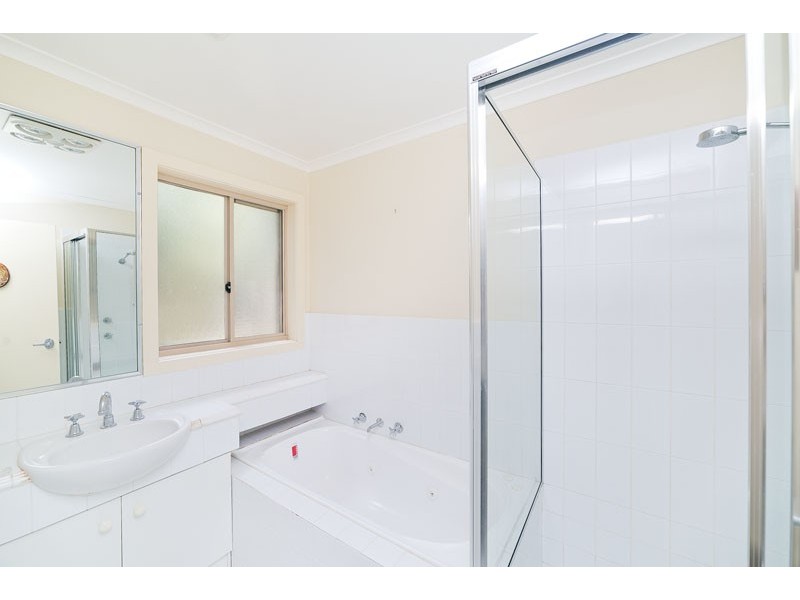 37 Britten-Jones Drive, Holt ACT 2615