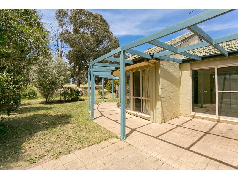 37 Britten-Jones Drive, Holt ACT 2615