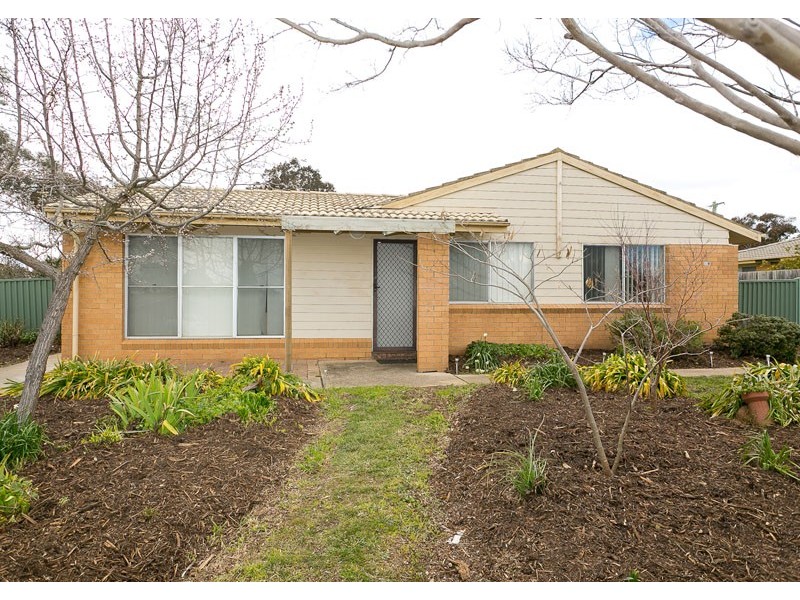 6 Cayley Place, Florey ACT 2615