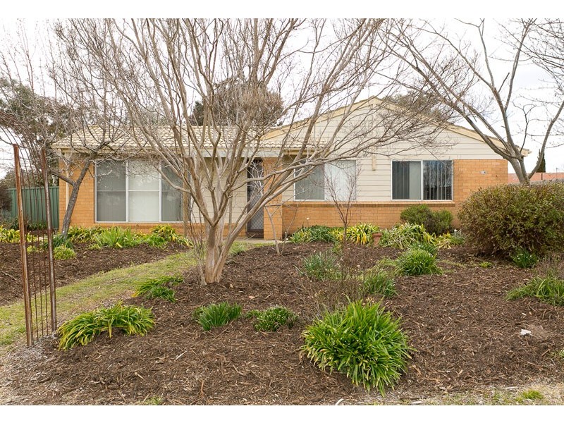 6 Cayley Place, Florey ACT 2615