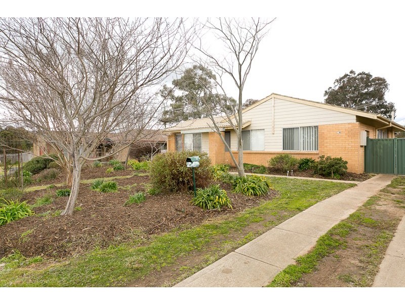 6 Cayley Place, Florey ACT 2615