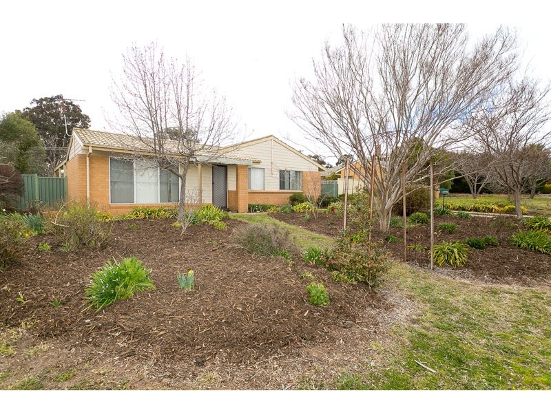 6 Cayley Place, Florey ACT 2615