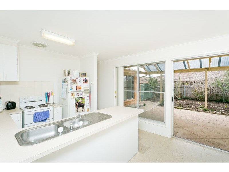 6 Cayley Place, Florey ACT 2615