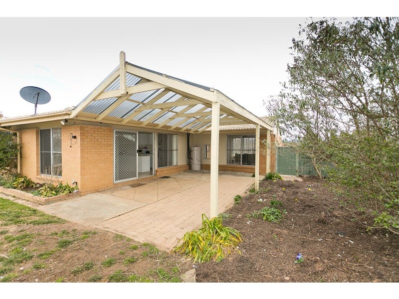 6 Cayley Place, Florey ACT 2615