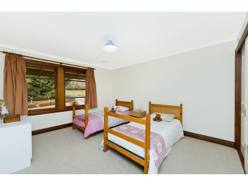 8 Nirta Drive, Murrumbateman NSW 2582