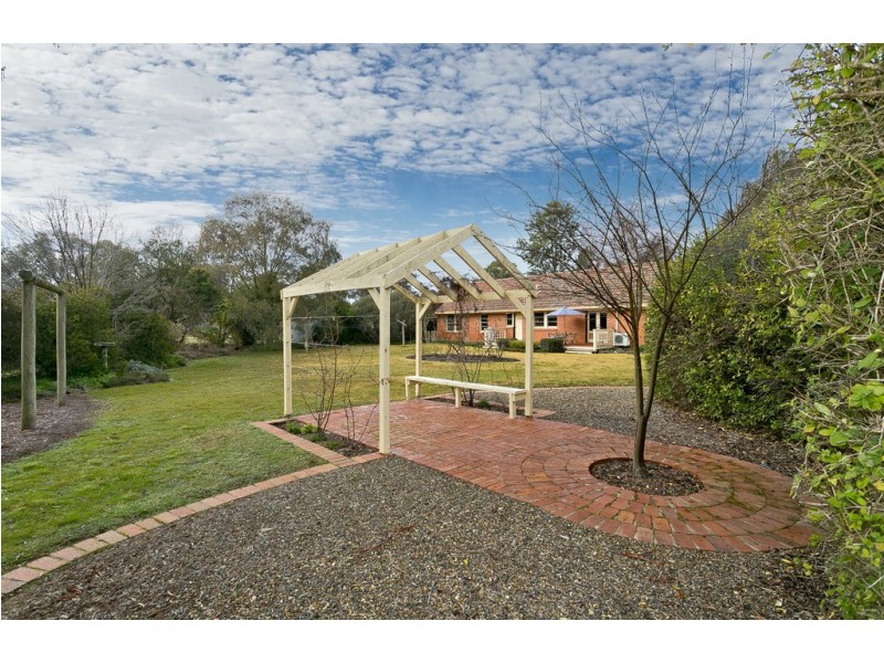 8 Nirta Drive, Murrumbateman NSW 2582