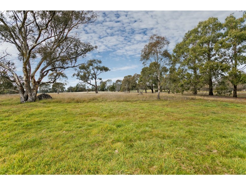8 Nirta Drive, Murrumbateman NSW 2582