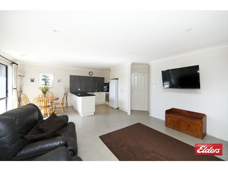 4/48 Siroset Close, Dunlop ACT 2615