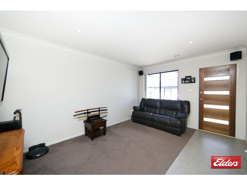 4/48 Siroset Close, Dunlop ACT 2615