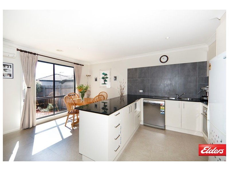 4/48 Siroset Close, Dunlop ACT 2615