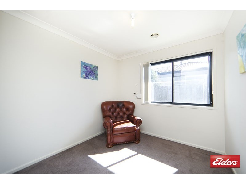 4/48 Siroset Close, Dunlop ACT 2615