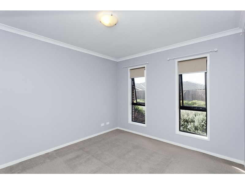12/18 Constance Stone Street, Macgregor ACT 2615