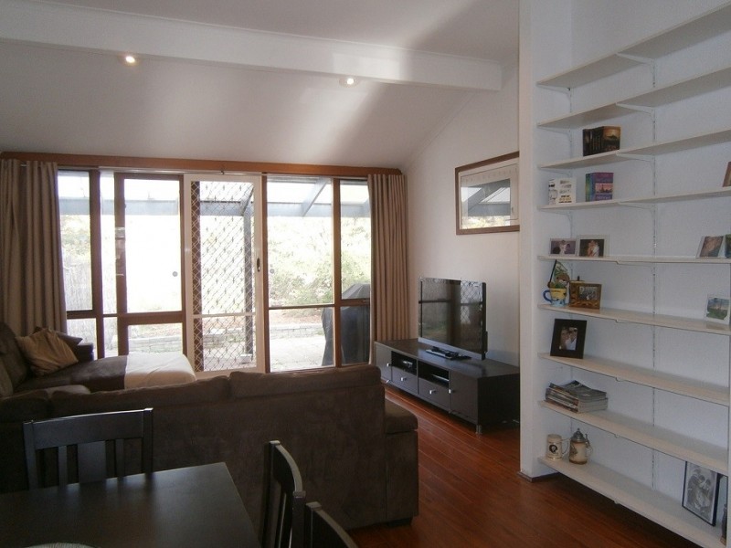 27 Crick Place, Belconnen ACT 2617