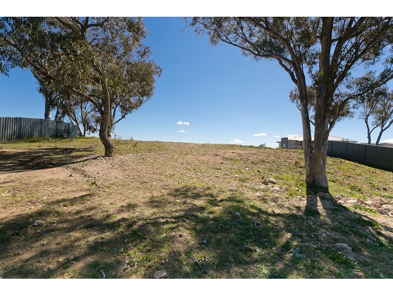 13 Myrtle Close, Jerrabomberra NSW 2619