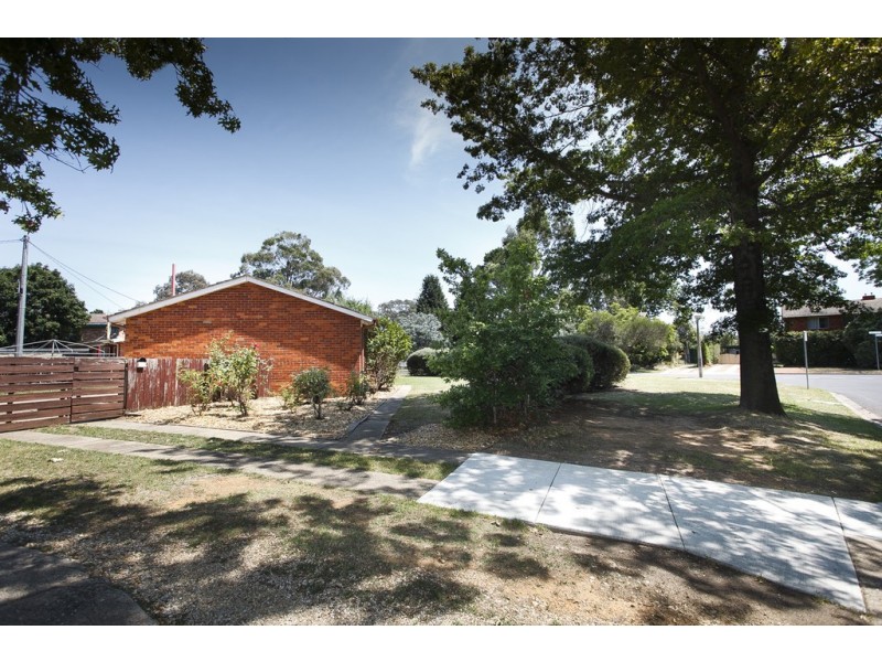 2 Blacket Street, Downer ACT 2602