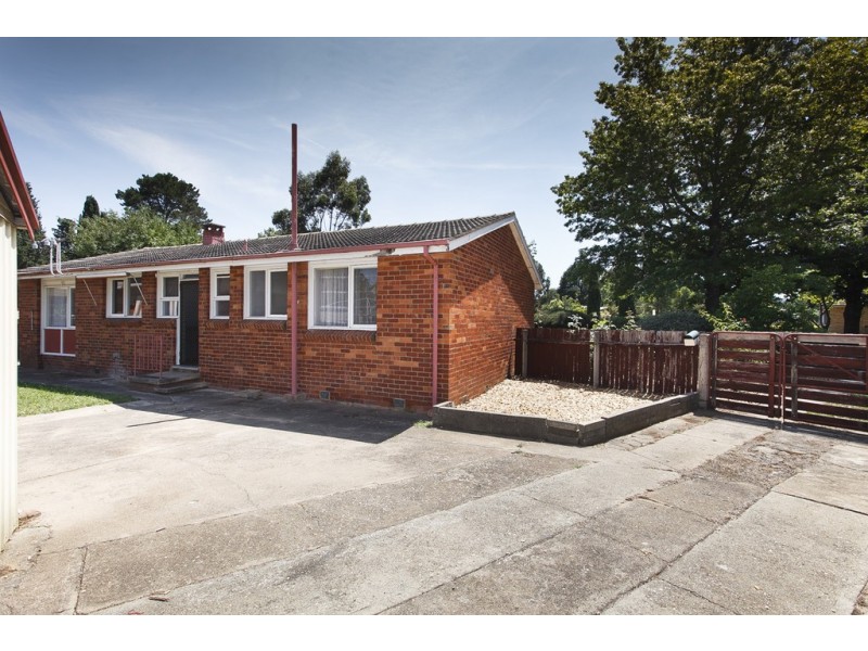 2 Blacket Street, Downer ACT 2602