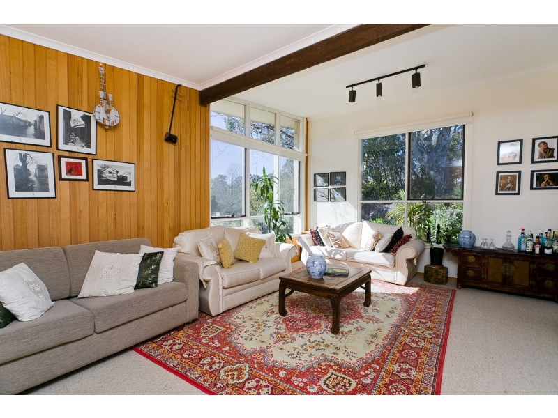 6 Line Place, Weetangera ACT 2614