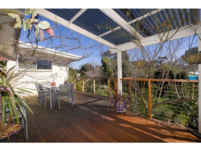 6 Line Place, Weetangera ACT 2614