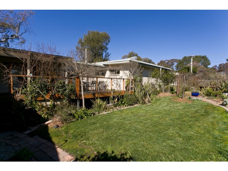 6 Line Place, Weetangera ACT 2614