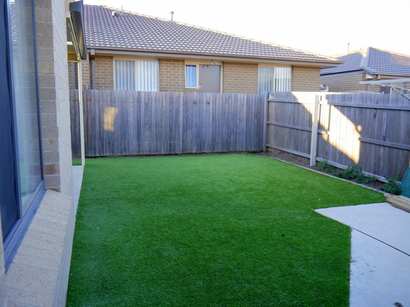 10 Maris King Street, Casey ACT 2913
