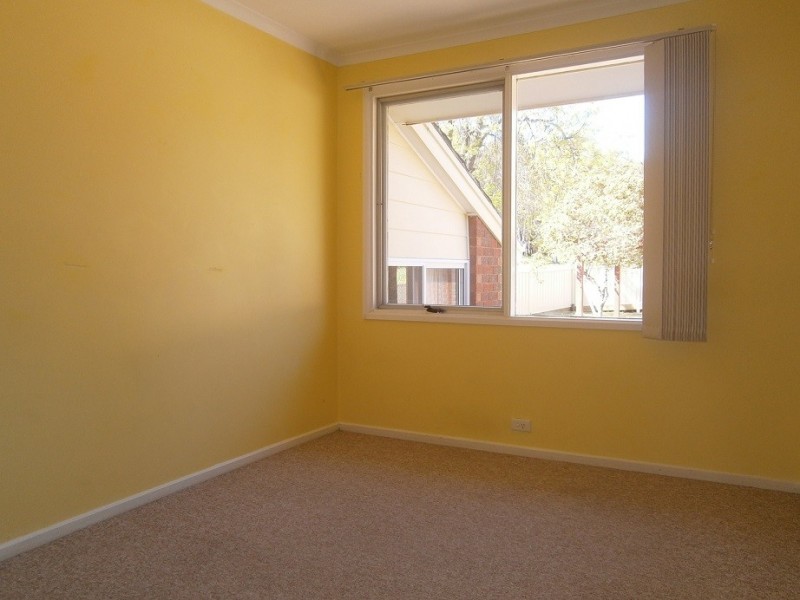 6 Warrambool Close, Giralang ACT 2617