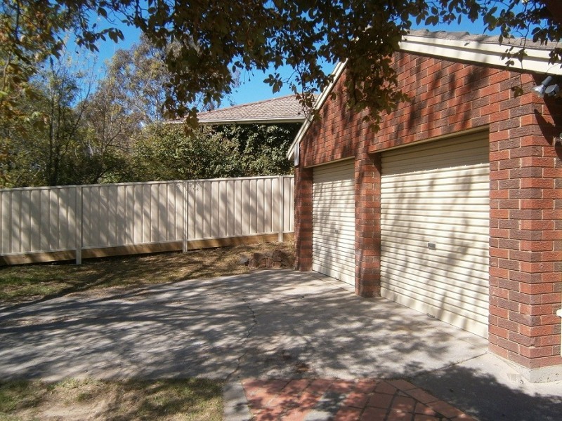 6 Warrambool Close, Giralang ACT 2617