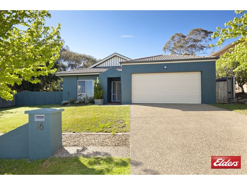16 Melaleuca Place, Jerrabomberra NSW 2619