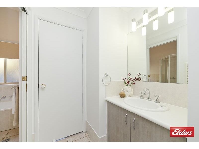 16 Melaleuca Place, Jerrabomberra NSW 2619