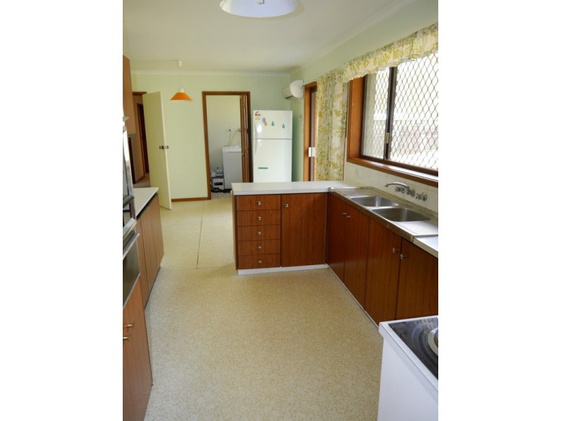 67 Belconnen Way, Weetangera ACT 2614