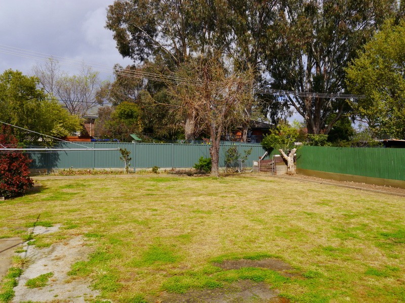 67 Belconnen Way, Weetangera ACT 2614