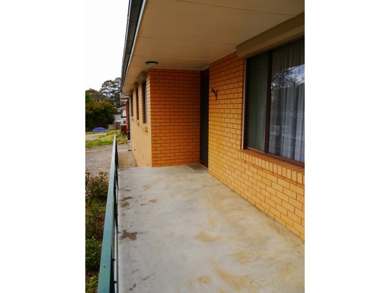 67 Belconnen Way, Weetangera ACT 2614