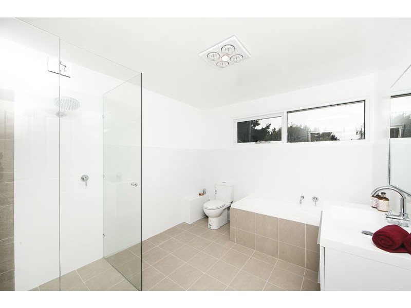 8 Vallance Drive, Murrumbateman NSW 2582