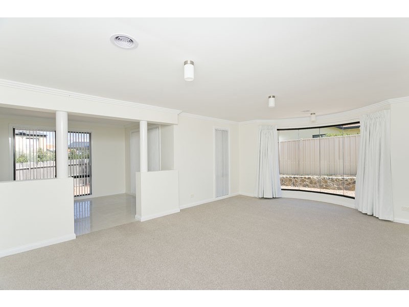 13 Fryans Place, Amaroo ACT 2914