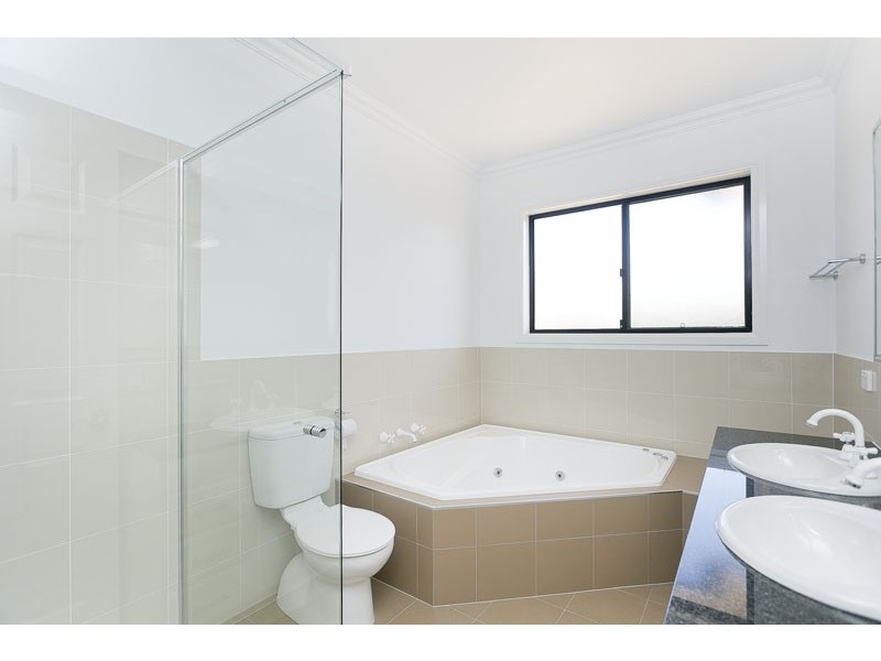 13 Fryans Place, Amaroo ACT 2914