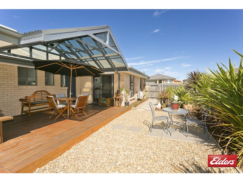 128 Macfarlane Burnet Avenue, Macgregor ACT 2615