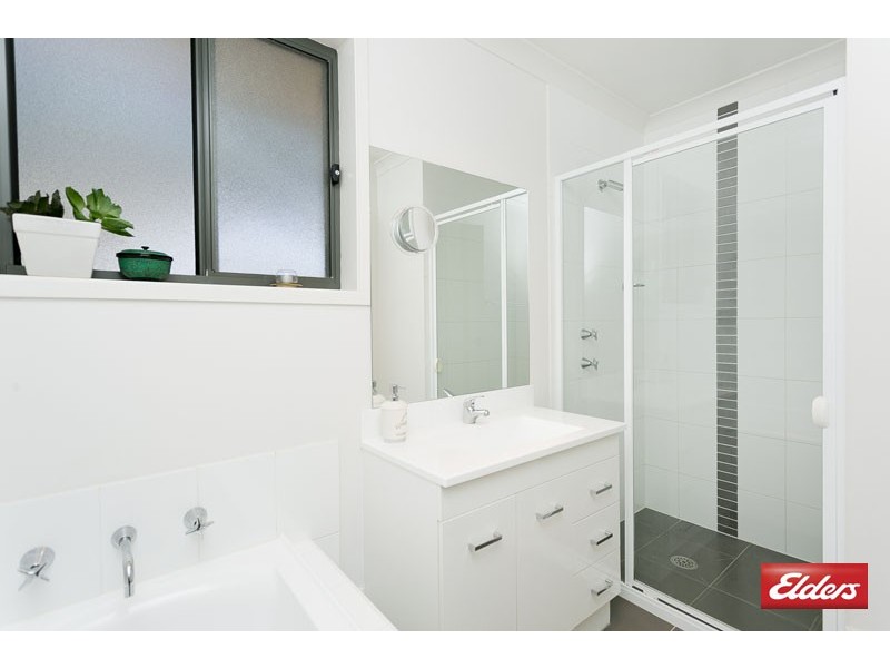 128 Macfarlane Burnet Avenue, Macgregor ACT 2615