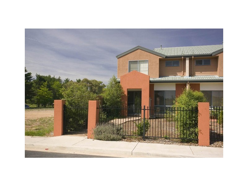 11/15 Wanliss Street, Latham ACT 2615