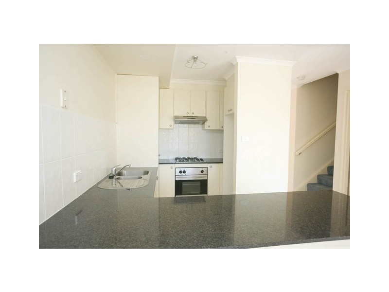 11/15 Wanliss Street, Latham ACT 2615
