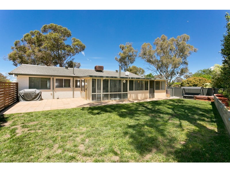2 Flower Place, Melba ACT 2615