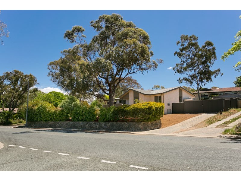 2 Flower Place, Melba ACT 2615