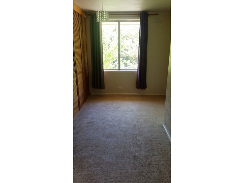 25 Biraban Place, Macquarie ACT 2614