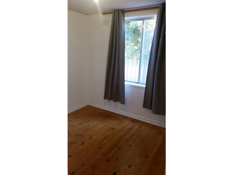 25 Biraban Place, Macquarie ACT 2614